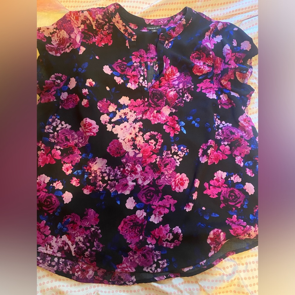 Torrid short sleeve blouse